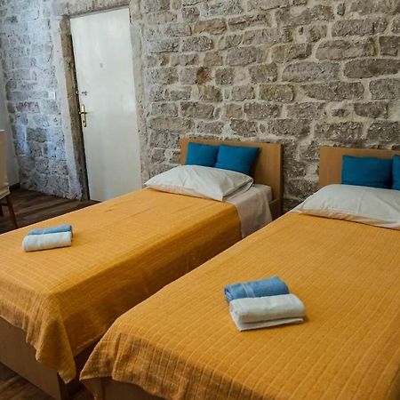 Studio Apartment In The Old City Of شيبينيك المظهر الخارجي الصورة