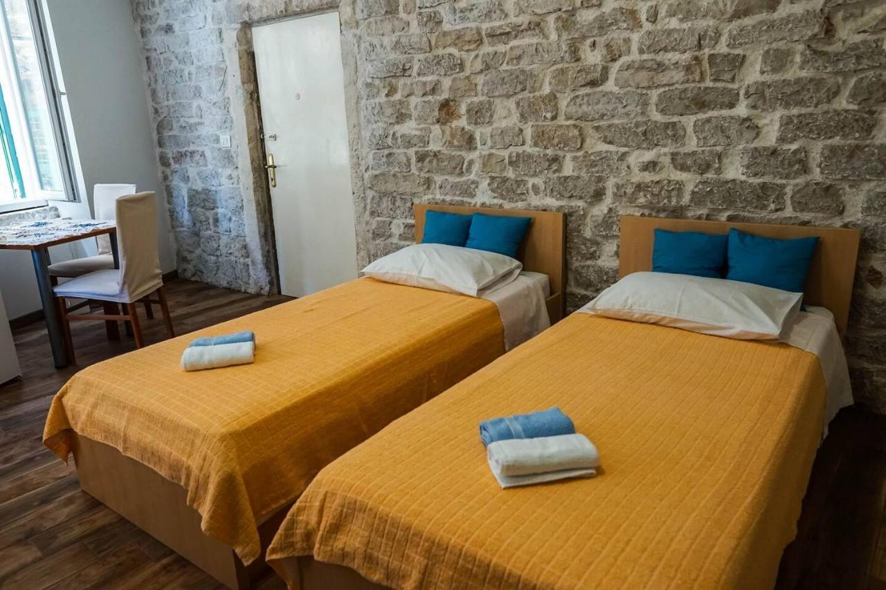 Studio Apartment In The Old City Of شيبينيك المظهر الخارجي الصورة